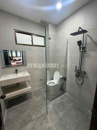 bán gấp nhà ở bến vân đồn Q4 50m2 giá 1 tỷ 7 sổ hồng đầy đủ 