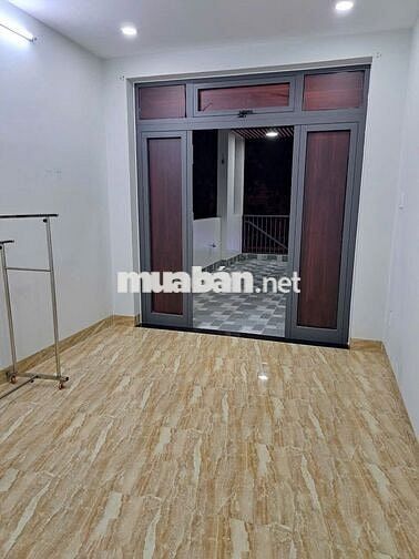 Nhà Nha trang -2t cho thuê 30tr  Nguyễn Thị Minh Khai cách biển 800m i