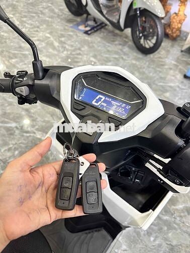 Honda Vario 125 2025 Trắng
