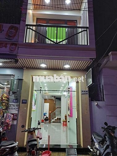 Nhà Nha trang -2t cho thuê 30tr  Nguyễn Thị Minh Khai cách biển 800m i