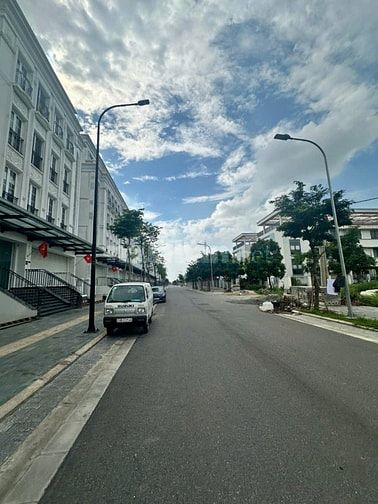 Chính chủ bán liền kề- Shophouse AVENUE Garden Đại lộ Tây Thăng Long 
