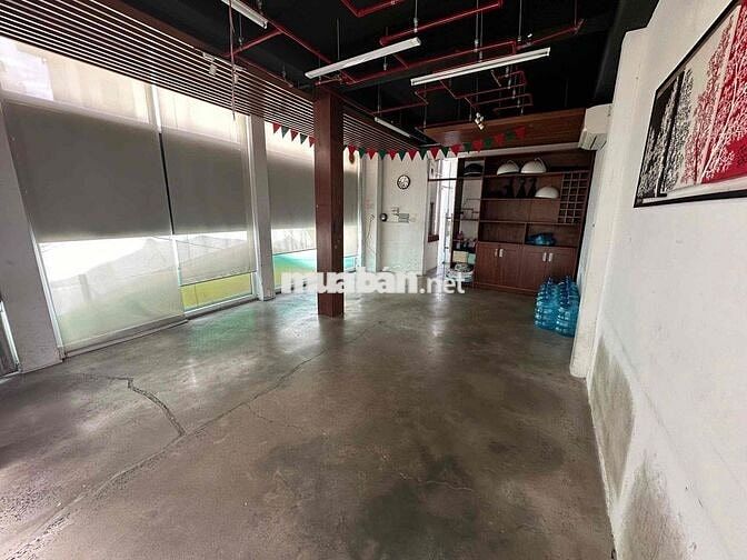 Cho thuê mặt bằng kinh doanh.Lầu 1.Cách Mạng Tháng Tám.Q3