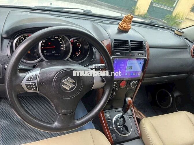 Suzuki Grand Vitara 2011 2.0L Ghi bạc