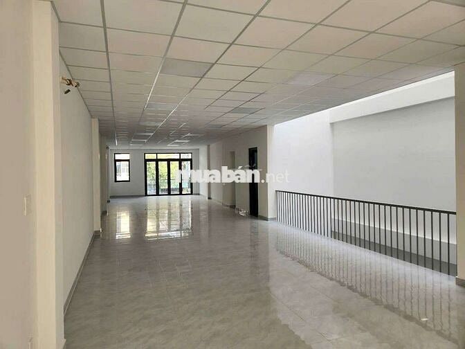 CHO THUÊ TOÀ NHÀ 6X24(TRỆT+3LẦU+THANG MÁY) LÊ TRỌNG TẤN TÂN PHÚ 