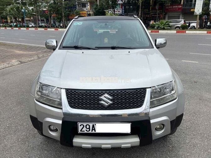 Suzuki Grand Vitara 2011 2.0L Ghi bạc