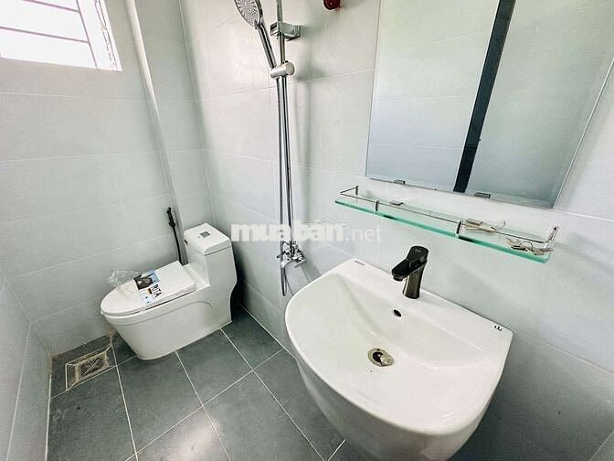 NHÀ 2 TẦNG GẦN CHỢ LONG THƯỢNG FULL NỘI THẤT TRỌN GÓI 1 TỶ 980