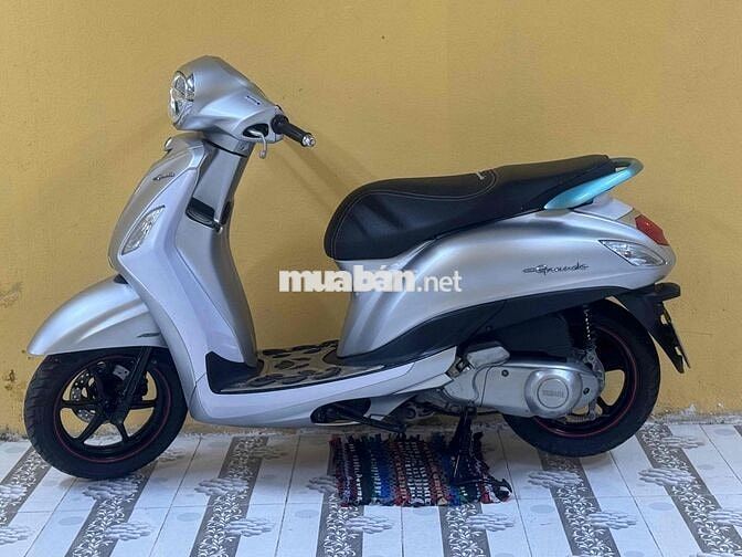 Grande Bạc trắng đèn lép phanh ABS khoa ga mới ken