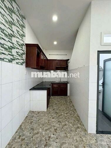 Nhà Sẵn Máy Lạnh Giáp Lê Thị Hà