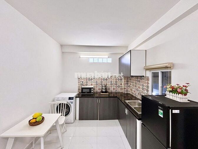 Căn hộ tách bếp 30m2 cửa sổ trời - Nguyễn Thiện Thuật gần Bùi Viện