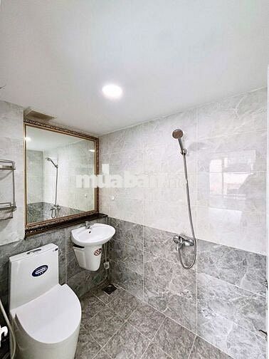 Căn hộ tách bếp 30m2 cửa sổ trời - Nguyễn Thiện Thuật gần Bùi Viện