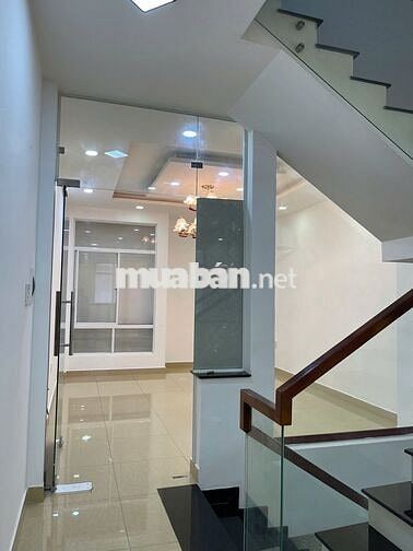 Cho thuê nhà KDC Hồng Đào 5PN đối diện Vạn Phúc, QL13 Thủ Đức ,hẻm 520