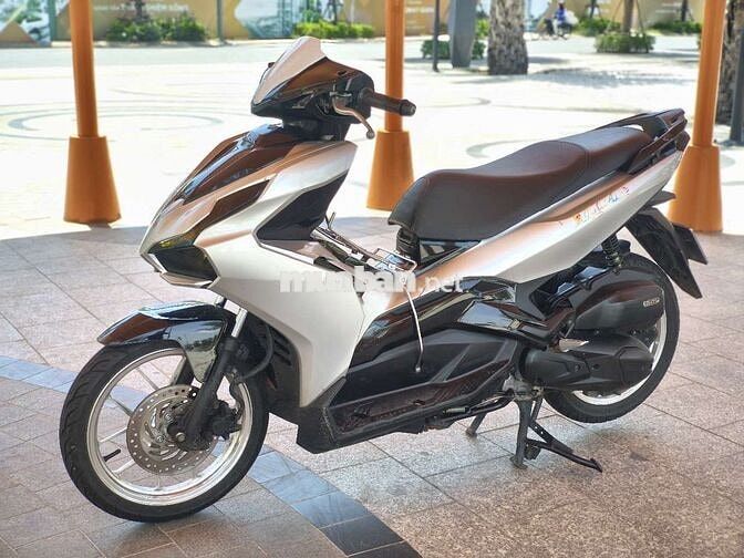 Honda Air Blade 2v kiểng nhẹ cần bán hoạc gl xe 