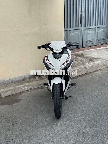 Yamaha Exciter 155 VVA Trắng đỏ đen