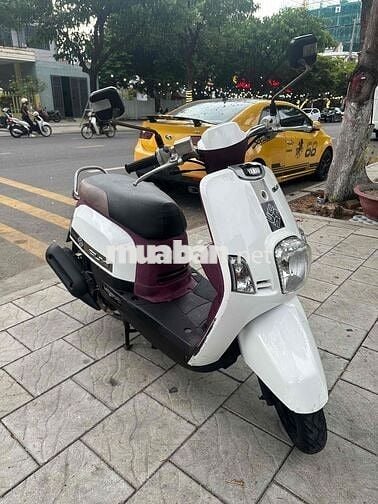 Yamaha Cuxi Fi màu Trắng Tím