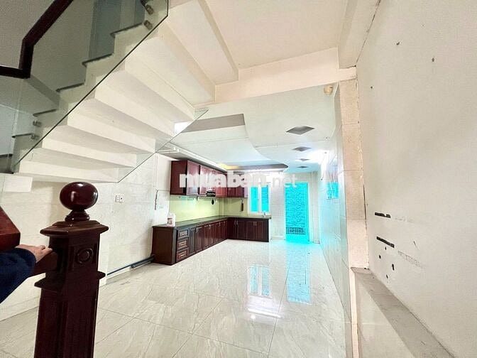 Cho Thuê Nhà Nguyên Căn Mặt Tiền Đường số 30 ,trệt 3 lầu ,Giá 25tr/ th