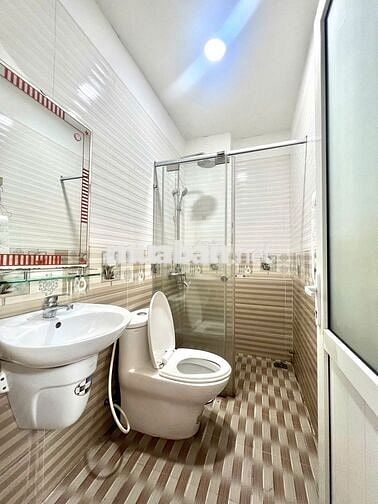 Cho Thuê Nhà Nguyên Căn Mặt Tiền Đường số 30 ,trệt 3 lầu ,Giá 25tr/ th