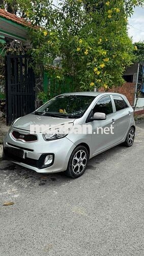 KIA Morning số sàn màu Bạc