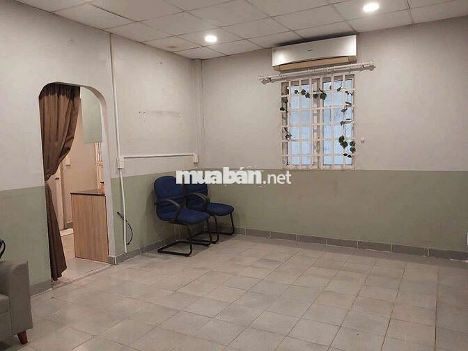 CHO THUÊ NHÀ 3 MẶT TIỀN HẺM XE HƠI - GẦN CHỢ TAM HÀ  LINH ĐÔNG.