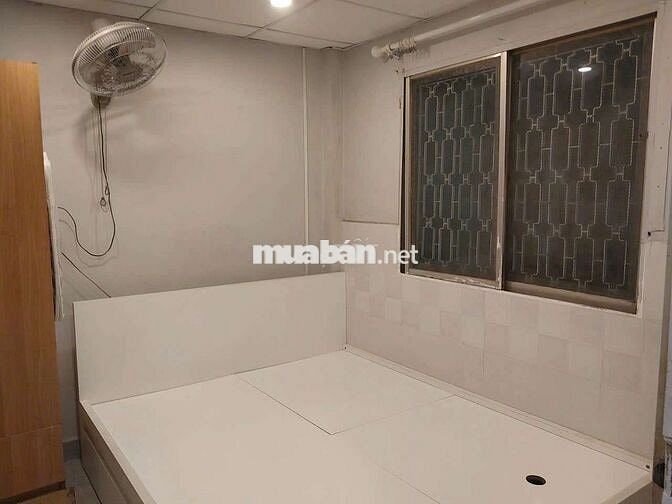 CHO THUÊ NHÀ 3 MẶT TIỀN HẺM XE HƠI - GẦN CHỢ TAM HÀ  LINH ĐÔNG.