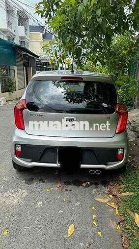 KIA Morning số sàn màu Bạc
