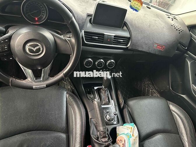 Mazda Mazda3 2016 Trắng gia đình