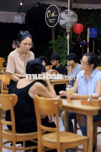 TUYỂN DỤNG PHỤC VỤ, PHỤ BẾP (đi làm ngay)