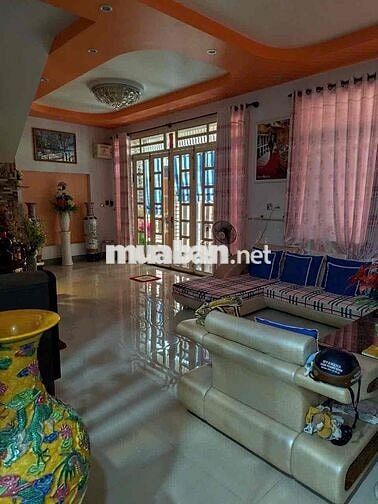 NHÀ LẦU HẺM PHƯỜNG 2 kiên cố chắc chắn gần trường NGUYỄN HUỆ