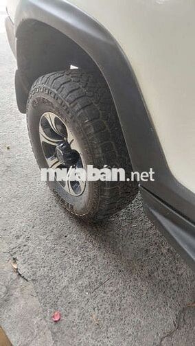 Ssangyong Korando Trắng 2 chỗ