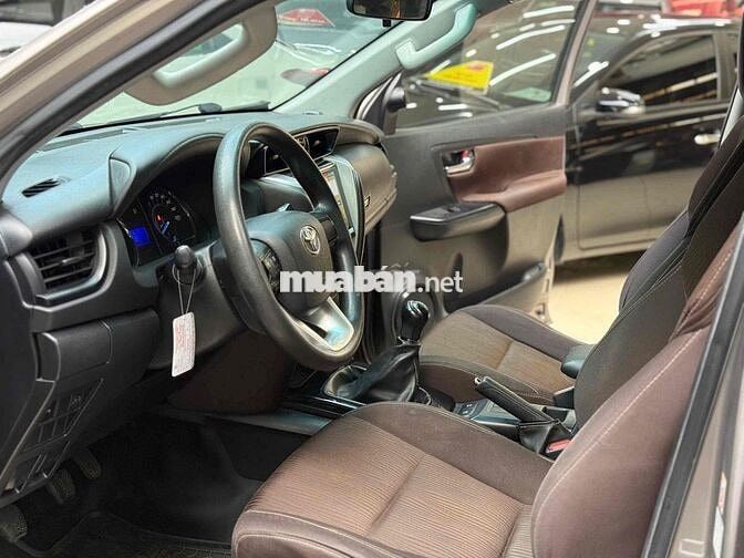 Fortuner 2.4G MT 2020 - Giá còn giảm
