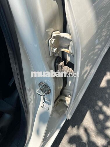 Mazda 3 Trắng 5 chỗ