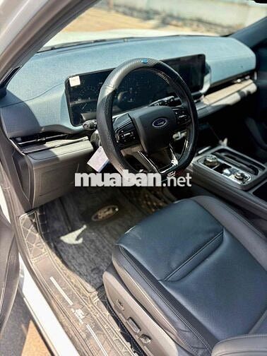 Ford Territory Titan X 2025 23.000km Trắng