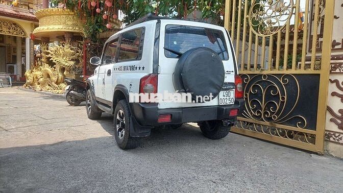 Ssangyong Korando Trắng 2 chỗ