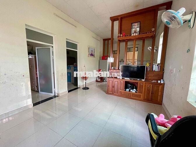 Nhà yến mặt tiền KDC - 220m2 - dòng tiền đều