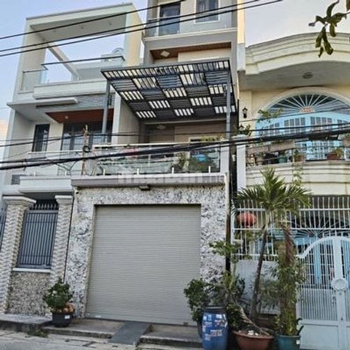 NHÀ MẶT TIỀN ĐƯỜNG THỚI THAM THÔN 11A - HÓC MÔN - 2 LẦU - SÂN THƯỢNG