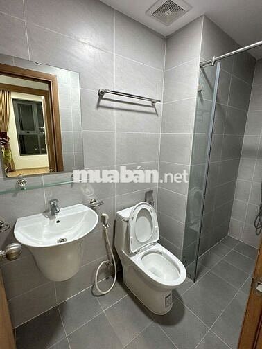 Cho thuê căn hộ 2PN-2WC View hồ bơi mát mẻ