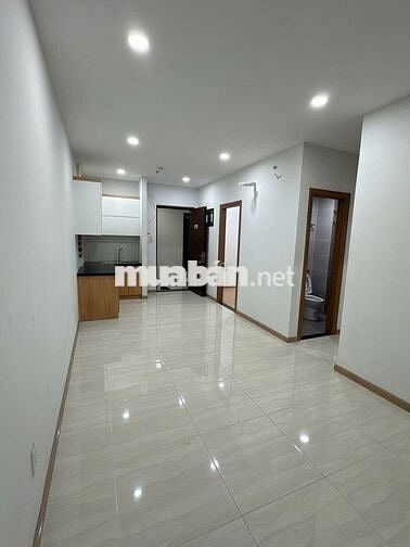 Cho thuê căn hộ 2PN-2WC View hồ bơi mát mẻ