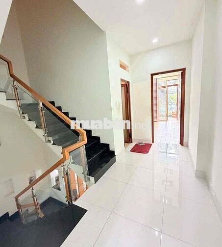 Nhà Mặt Tiền KDC Tên Lửa, Đường 40A, 80m2(5 x 16m), 3 Tầng, 10.9 Tỷ TL