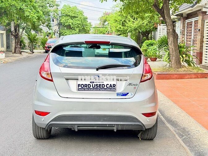 Ford Fiesta 2015 1.5 Sport Bạc