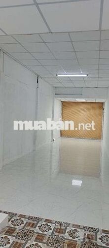 cho thuê mặt bằng giá rẻ ngã tư hòa lân
