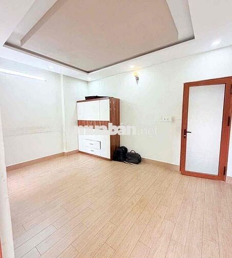 Nhà Mặt Tiền KDC Tên Lửa, Đường 40A, 80m2(5 x 16m), 3 Tầng, 10.9 Tỷ TL