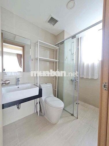 Cho thuê căn góc 3PN/2WC 100m2 đầy đủ nội thất CC Novaland
