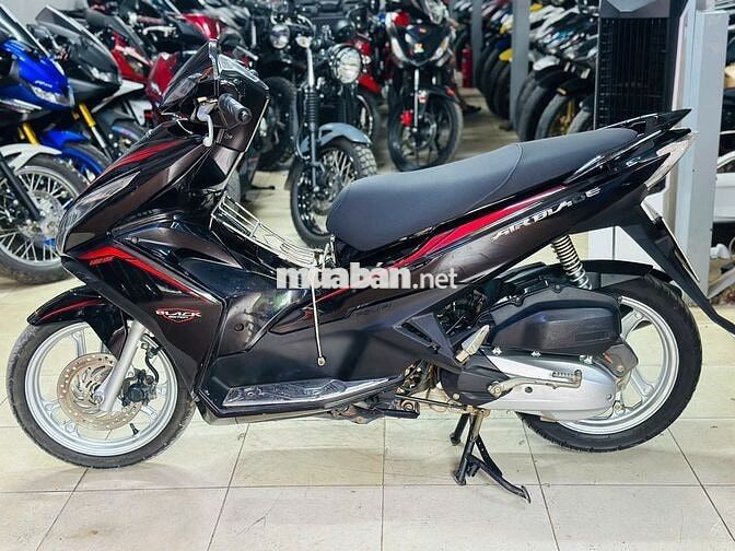 XE MÁY THỊNH PHÁT- AIR BLADE 125 ĐEN ĐỎ 2015 ĐẸP