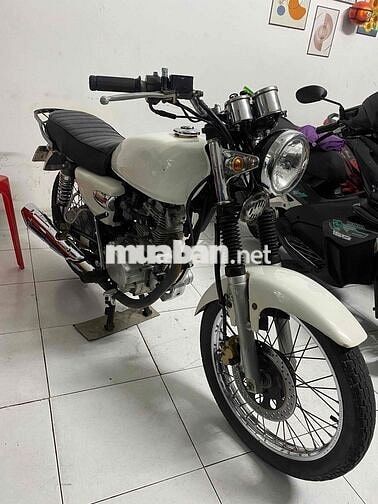 SYM Husky màu Trắng