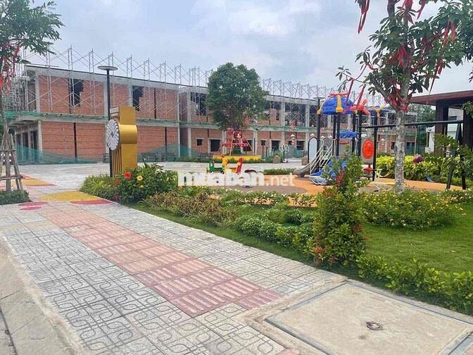 cần bán nhà Trung Tâm Hội Nghĩa , Tân Uyên