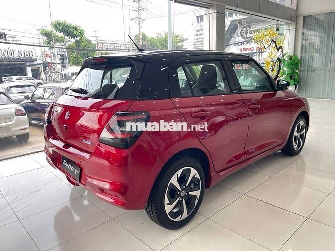 Suzuki Swift Hybrid 2026 Đỏ giao ngay chỉ 180 tr