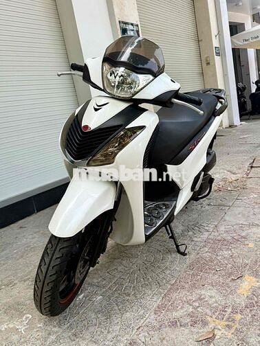 SH150 trắng áo Ý, xe biển43 ngay chủ máy zin ngon.