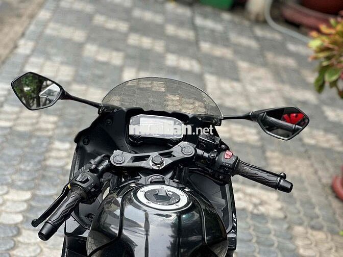 Suzuki GSX 2020 Đen Đỏ 14000 km
