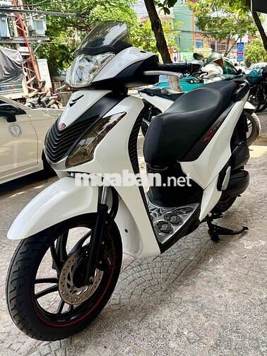 SH150 trắng áo Ý, xe biển43 ngay chủ máy zin ngon.