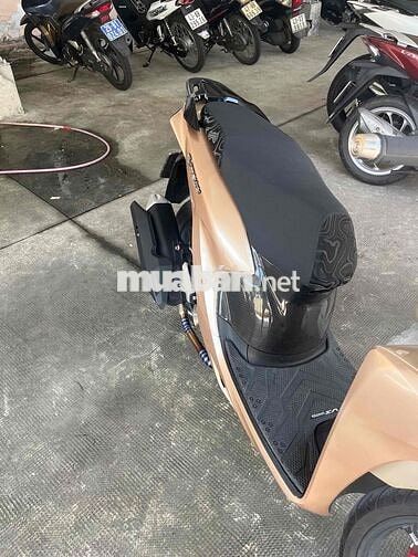 Honda Vision Thể thao Vàng đồng
