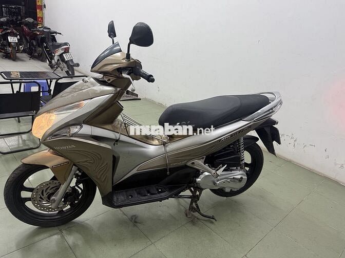 Honda Air Blade Fi đời cao tem 3D , 1 chủ đi 
